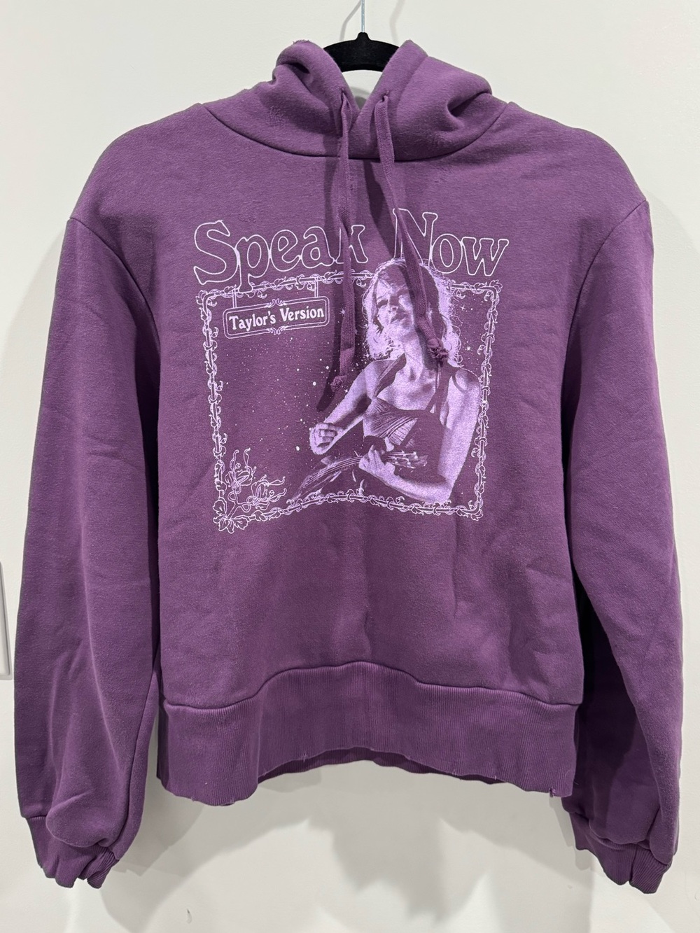 TAYLOR SWIFT • THE STORY OF US PURPLE CROP HOODIE (M) - Picture 4 of 7